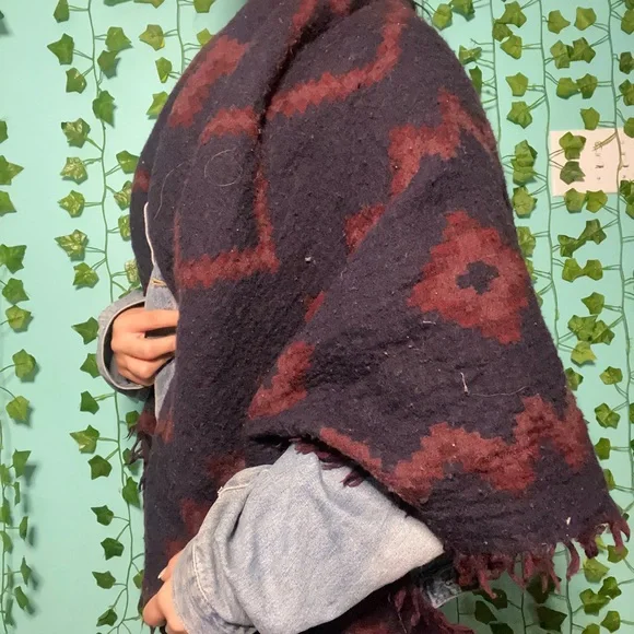 Aritzia Wilfred Blanket Scarf - Picture 8 of 16